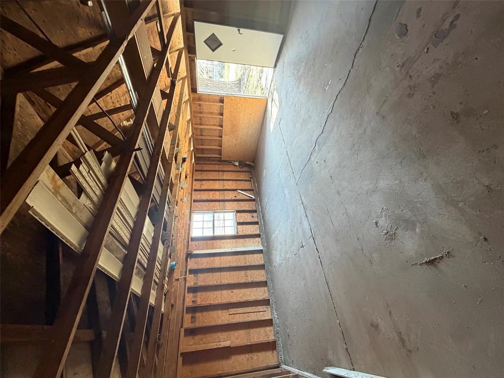 2502 N Adams Street Property Photo 6