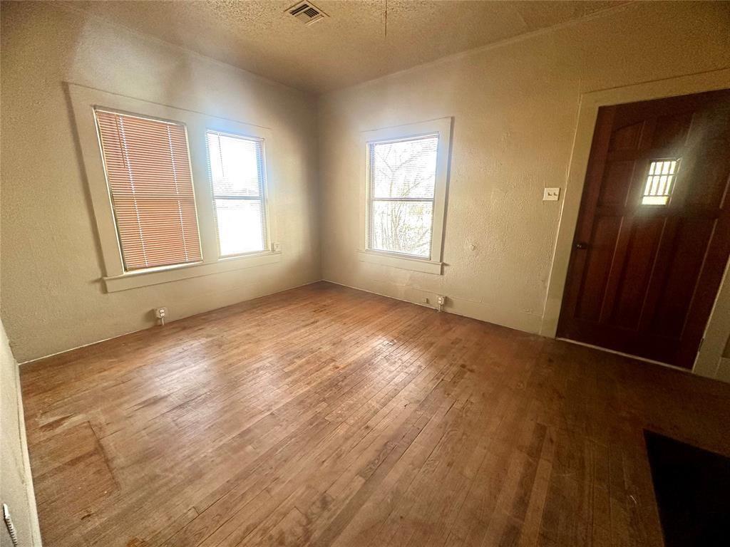 408 S 5th Street Property Photo 6