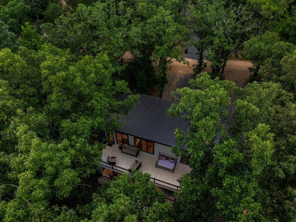 178 Penner Road Property Photo 4