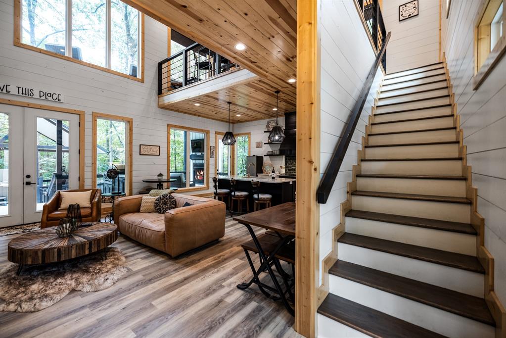 178 Penner Road Property Photo 7