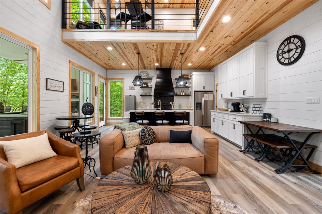 178 Penner Road Property Photo 13