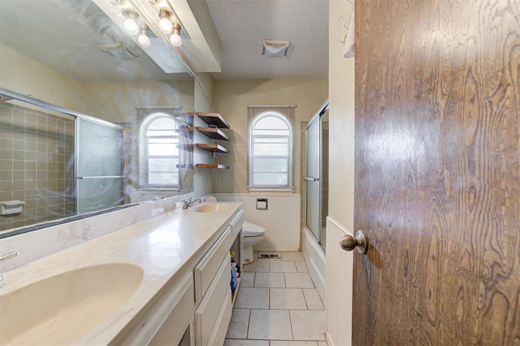 1825 N Oakhill Road Property Photo 35