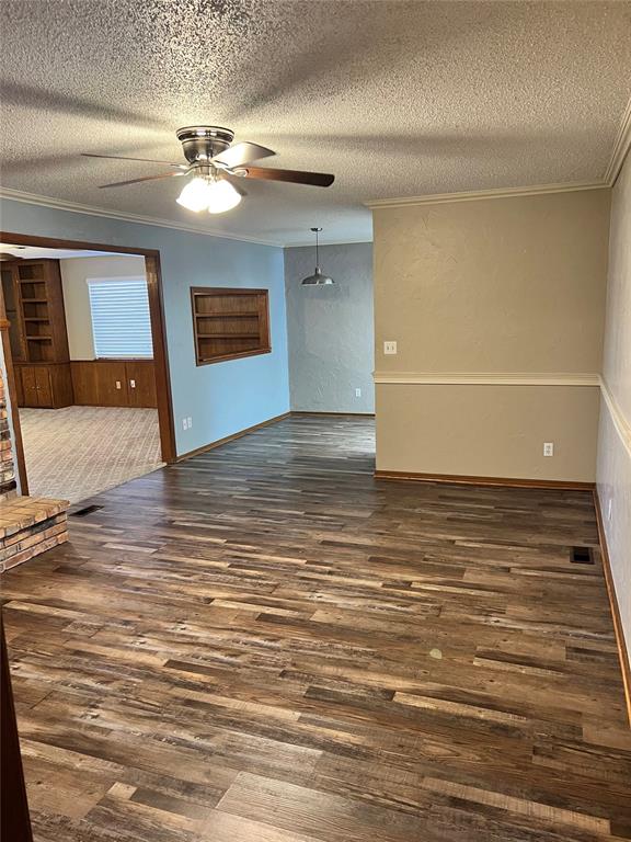 3501 N Ridgewood Street Property Photo 5