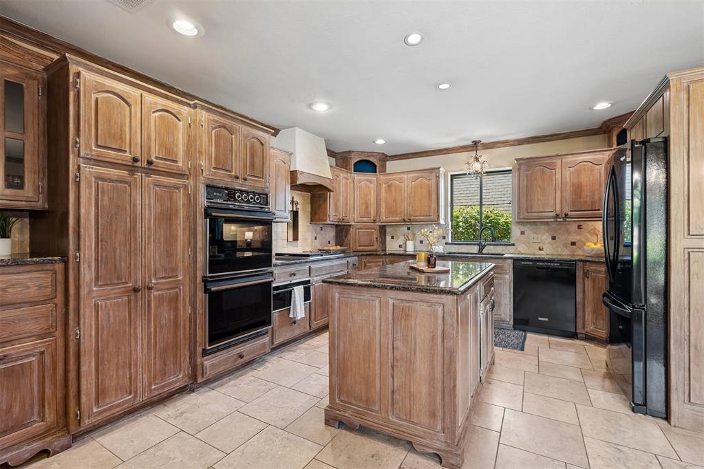 3200 Prairie Rose Road Property Photo 18