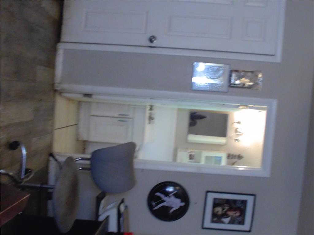 1240 N Warren Place Property Photo 37