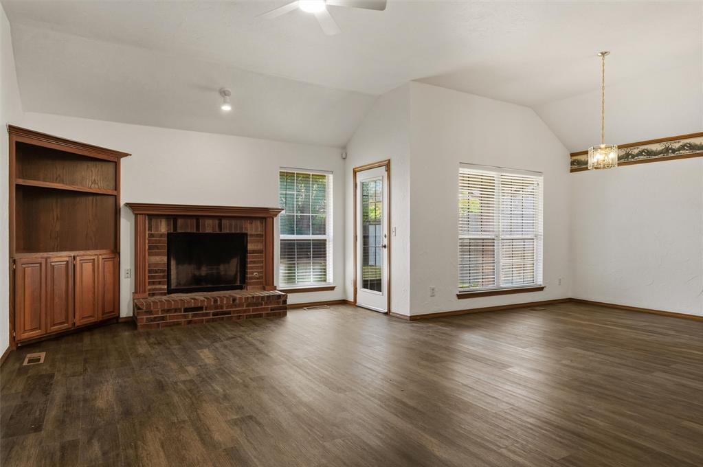 9108 Dena Lane Property Photo 4