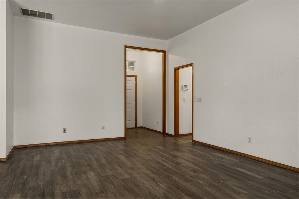 9108 Dena Lane Property Photo 6
