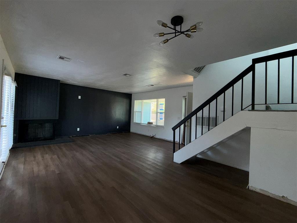 2831 Indian Creek Boulevard Property Photo 2