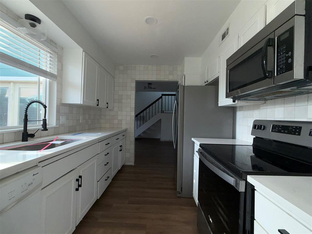 2831 Indian Creek Boulevard Property Photo 5