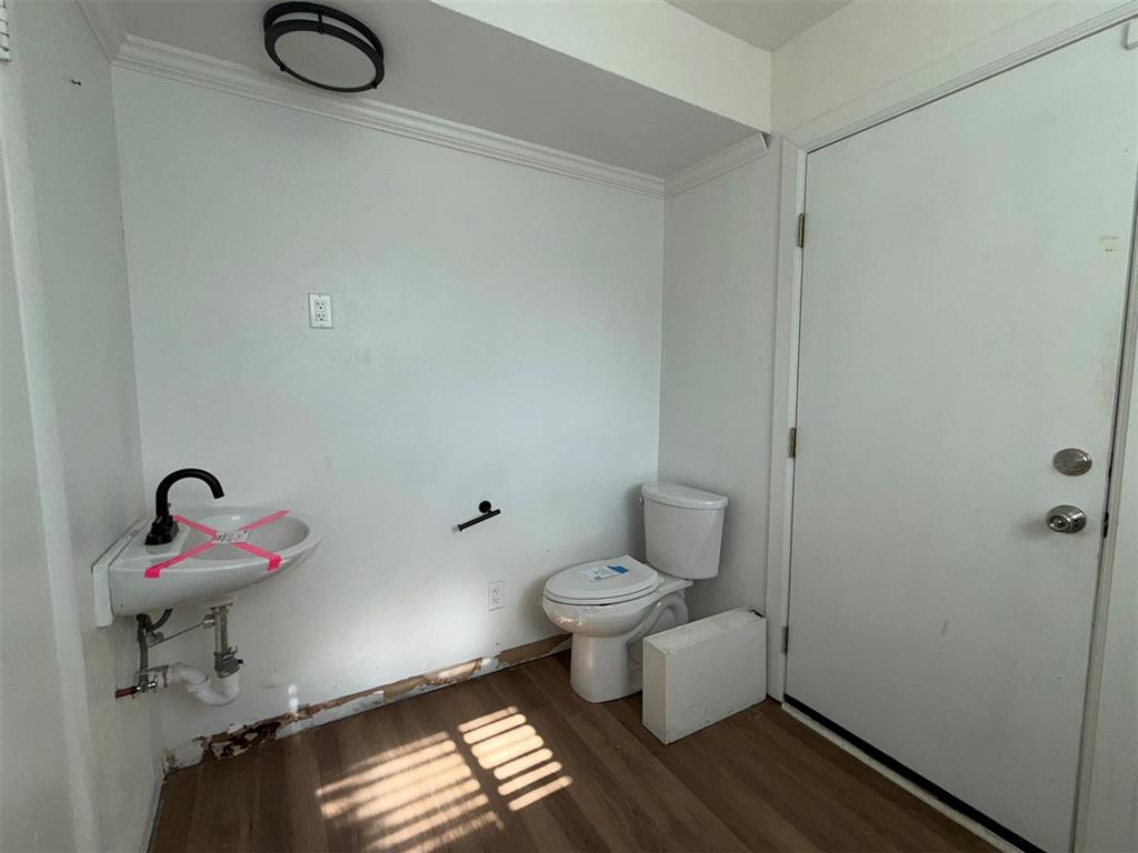 2831 Indian Creek Boulevard Property Photo 10