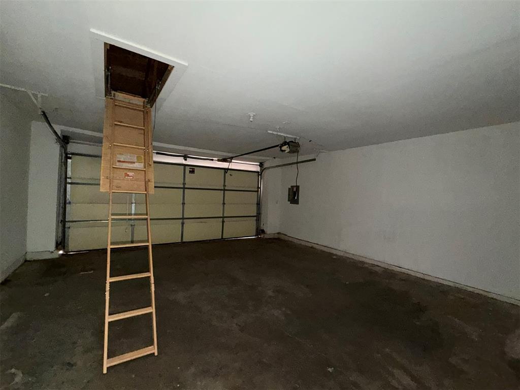 2831 Indian Creek Boulevard Property Photo 12
