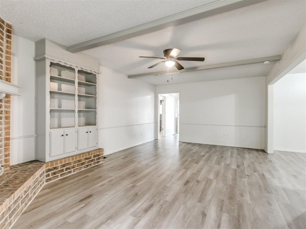 1400 Devonshire Circle Property Photo 5