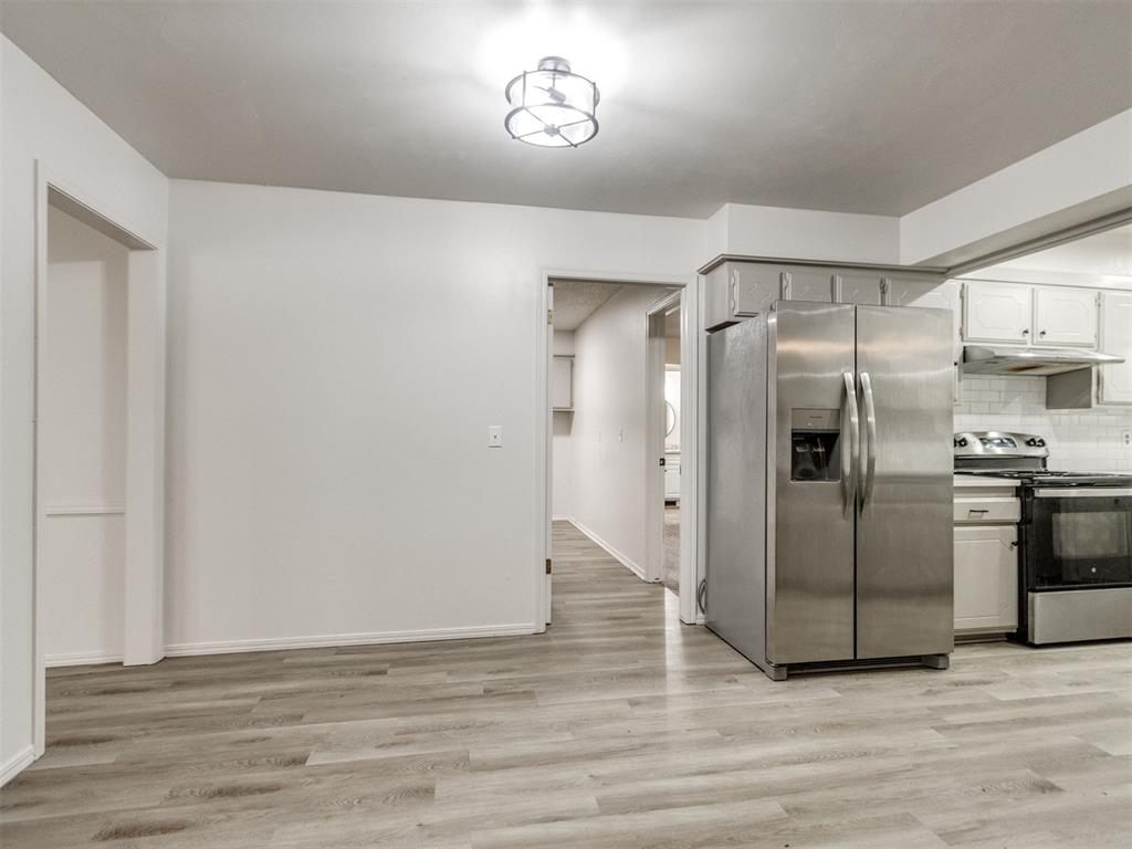 1400 Devonshire Circle Property Photo 6