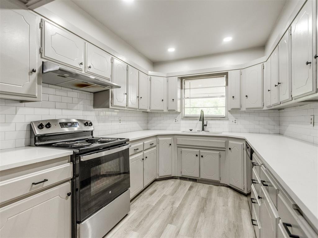 1400 Devonshire Circle Property Photo 8