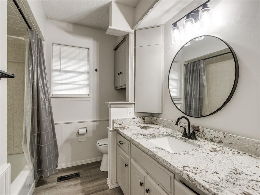 1400 Devonshire Circle Property Photo 11