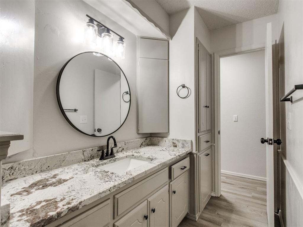 1400 Devonshire Circle Property Photo 12