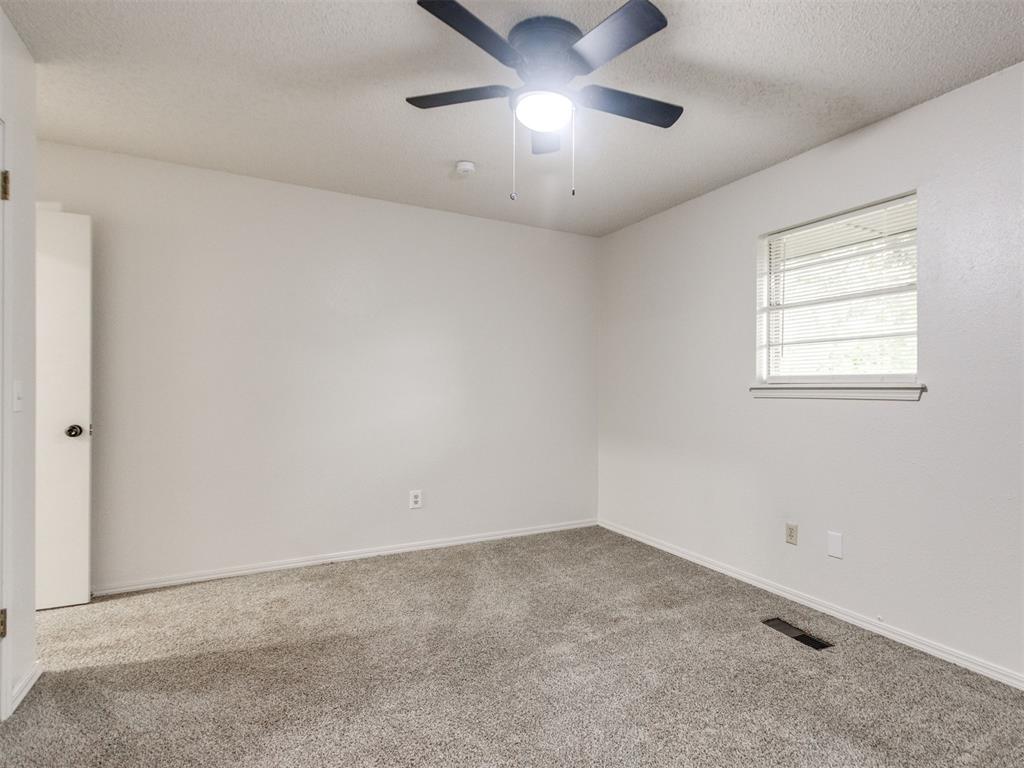 1400 Devonshire Circle Property Photo 14