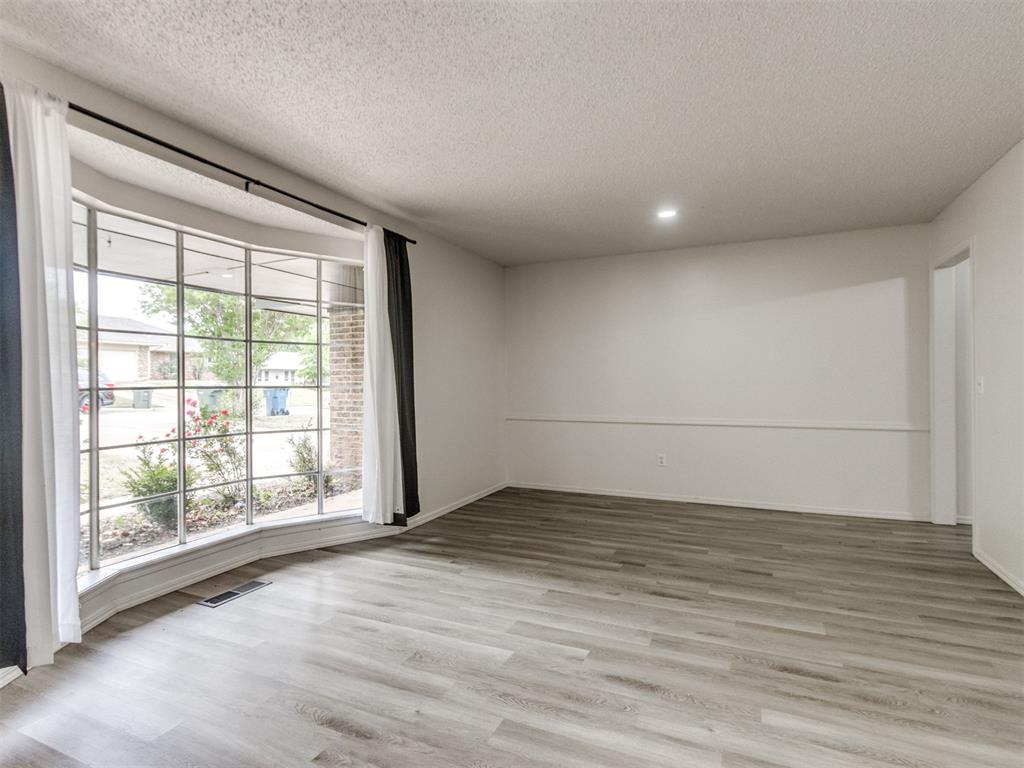 1400 Devonshire Circle Property Photo 15