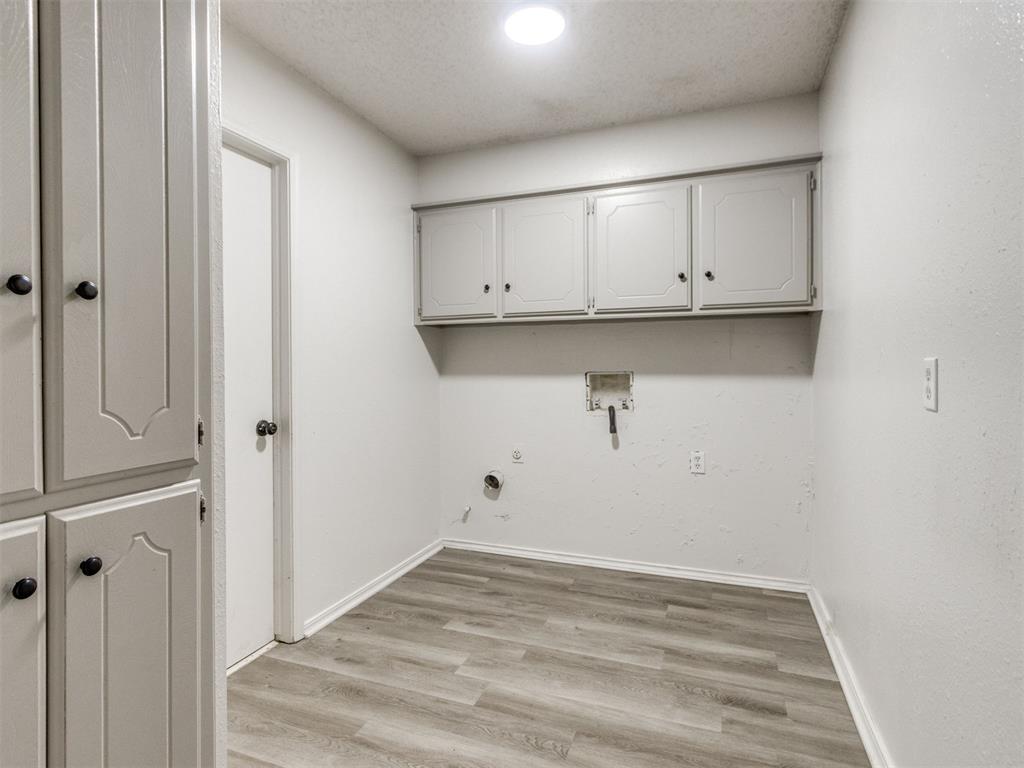 1400 Devonshire Circle Property Photo 17