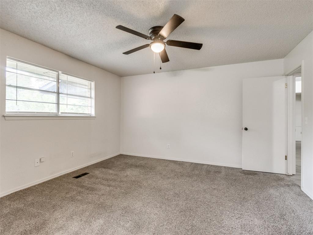 1400 Devonshire Circle Property Photo 19