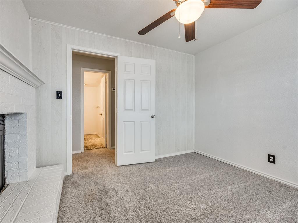 3003 River Oaks Drive 204 Property Photo 14