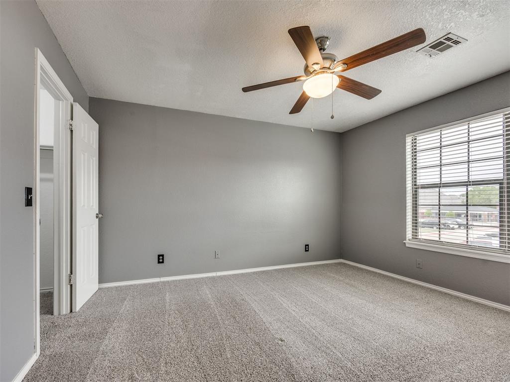 3003 River Oaks Drive 204 Property Photo 20