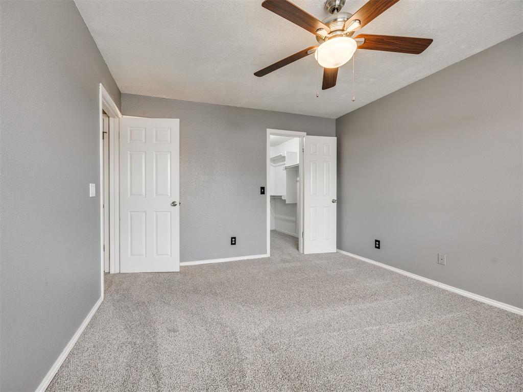 3003 River Oaks Drive 204 Property Photo 22