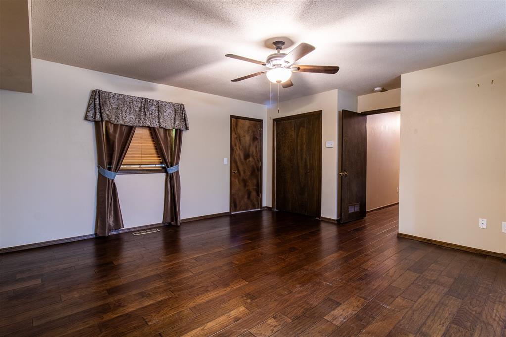 904 East Drive Property Photo 8