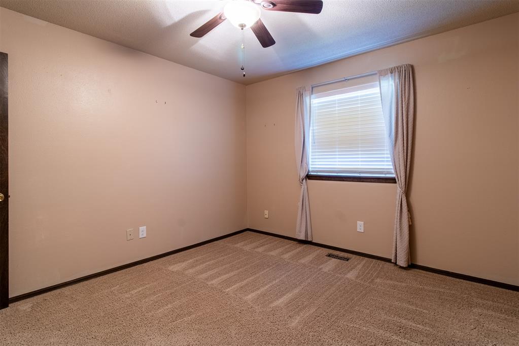 904 East Drive Property Photo 33