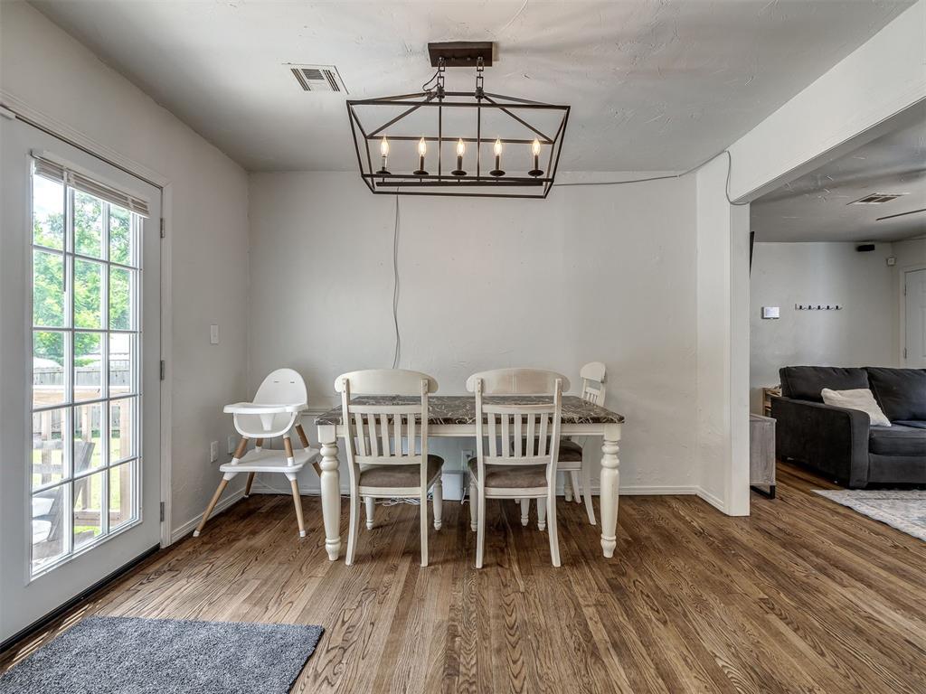 908 N Tabor Avenue Property Photo 11
