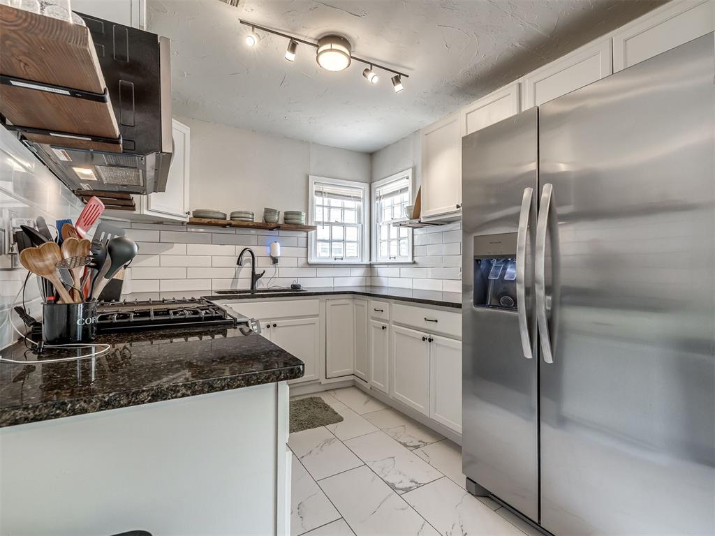 908 N Tabor Avenue Property Photo 13