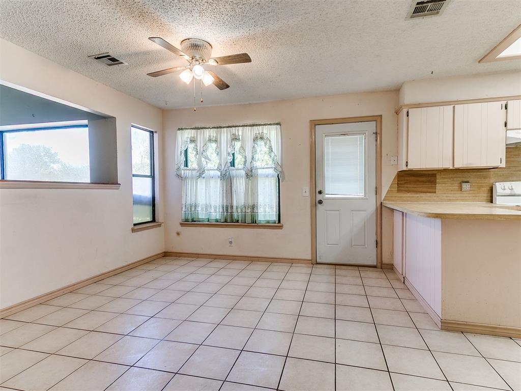 880 Cottontail Rd Property Photo 8