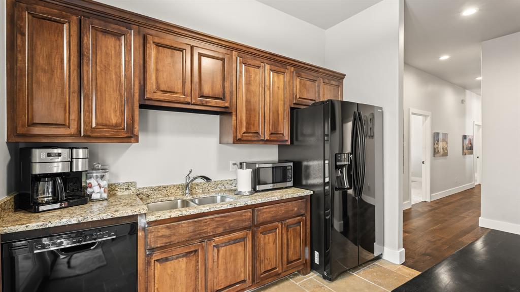 17338 N May Avenue Property Photo 30
