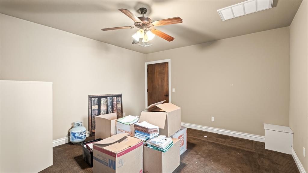 17338 N May Avenue Property Photo 42