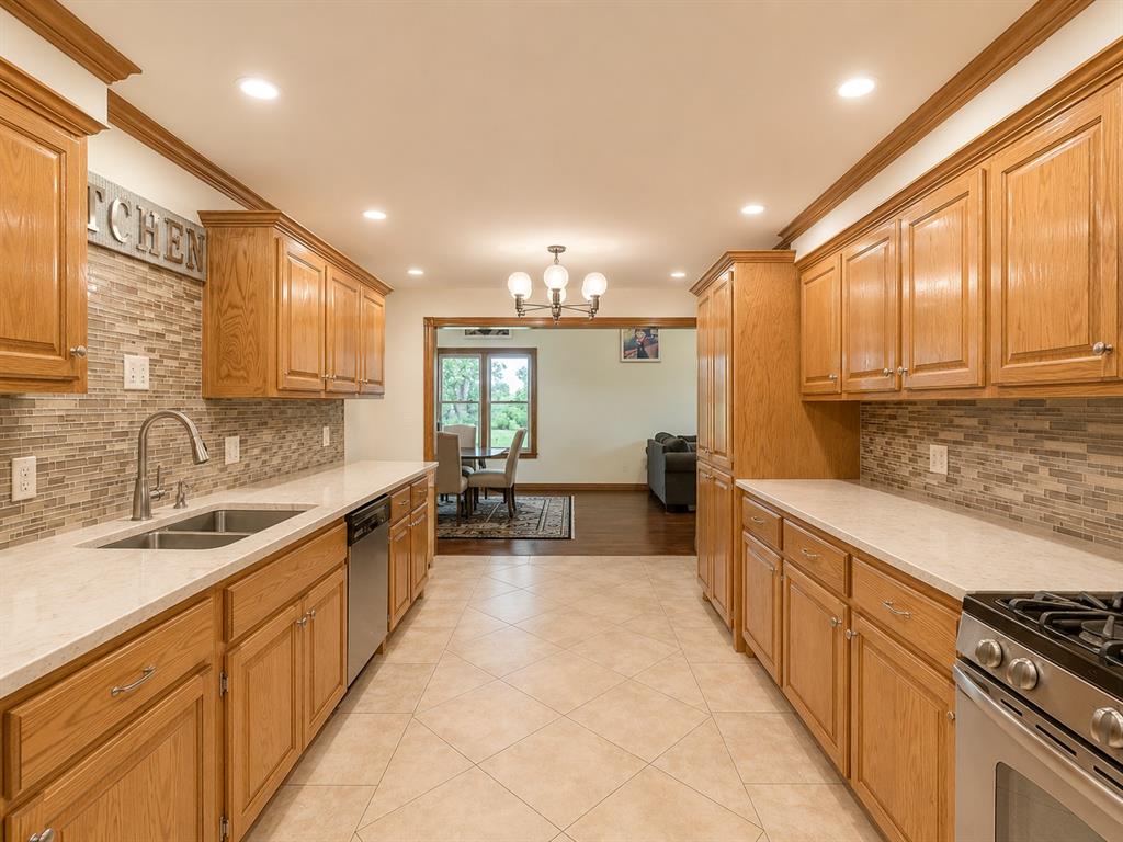 1404 Oak Drive Property Photo 7
