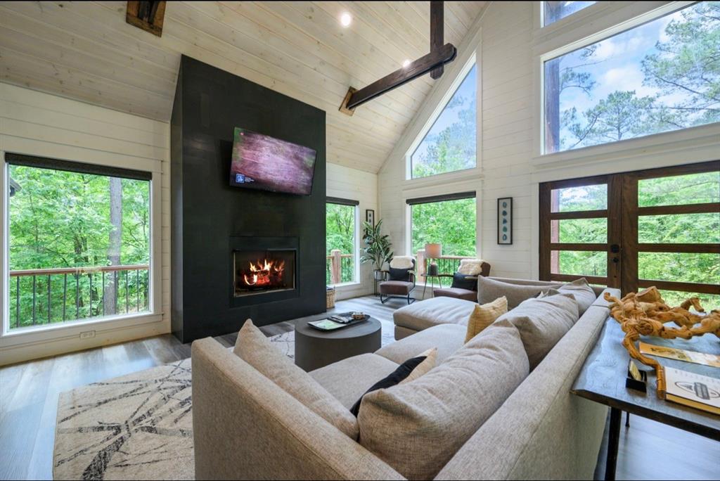422 Eagle Mountain Trail Property Photo 9