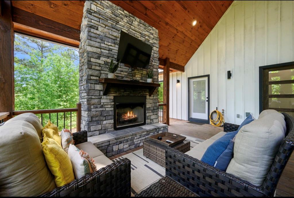 422 Eagle Mountain Trail Property Photo 28
