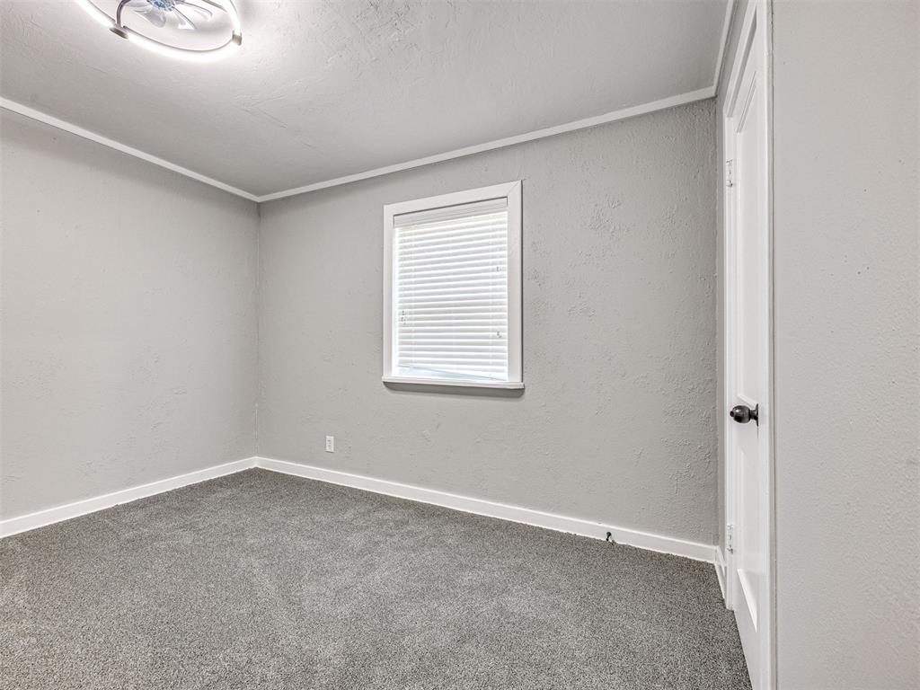 1504 Oelke Drive Property Photo 37