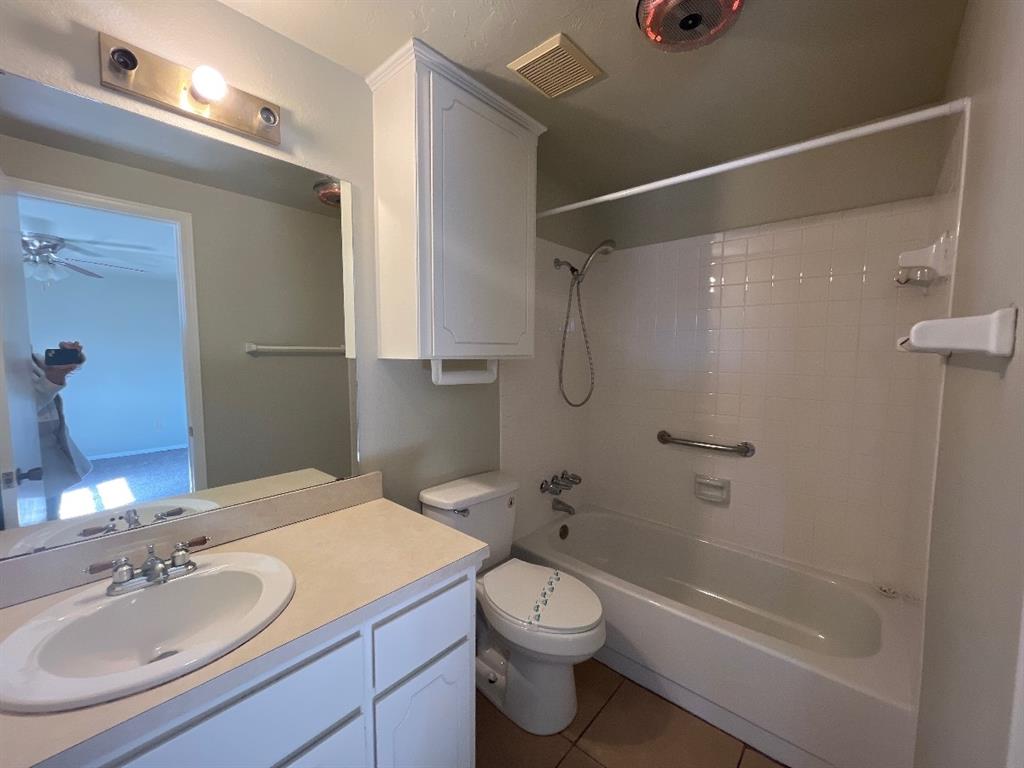 2126 Nw 118th Street Property Photo 8