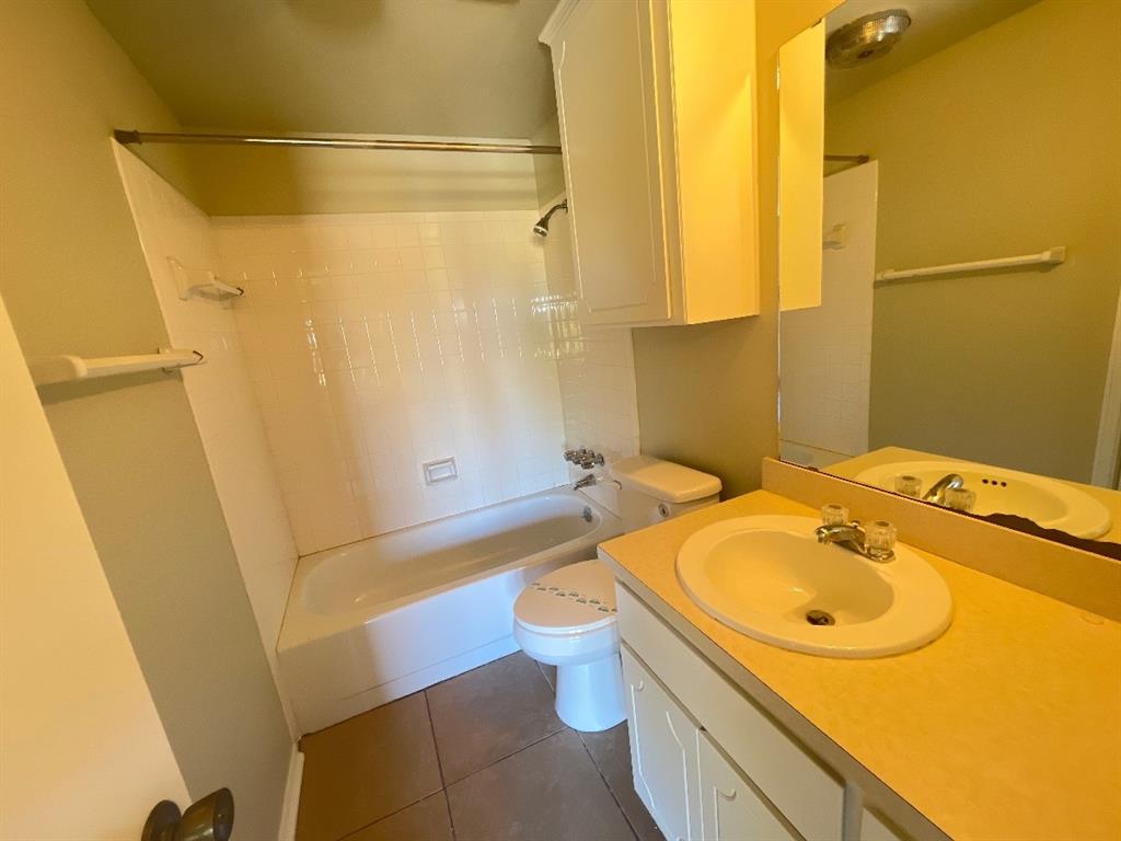 2126 Nw 118th Street Property Photo 11