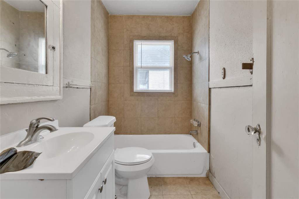 2104 Ne 23rd Street Property Photo 14