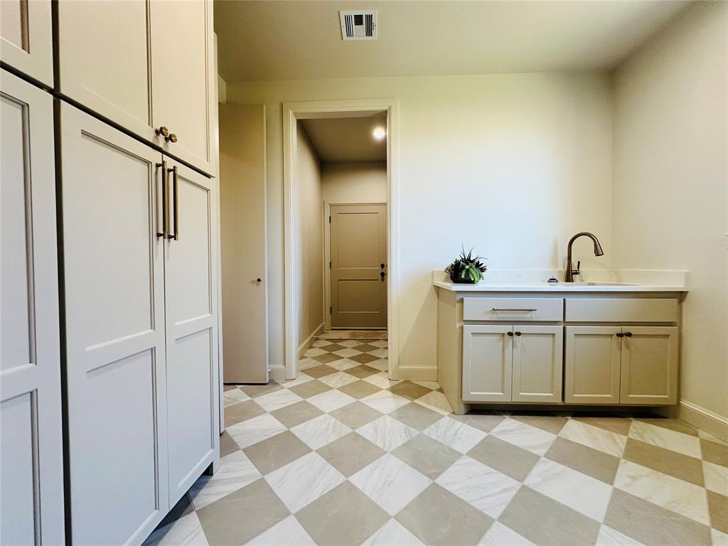 3405 Hogan Drive Property Photo 27
