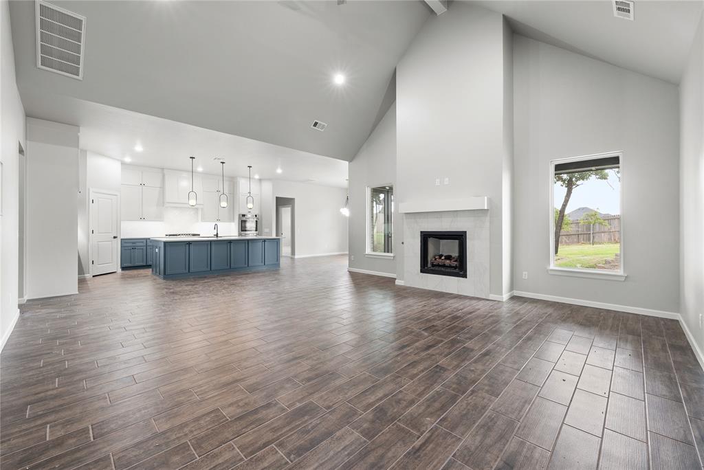 4548 Maple Ridge Drive Property Photo 8