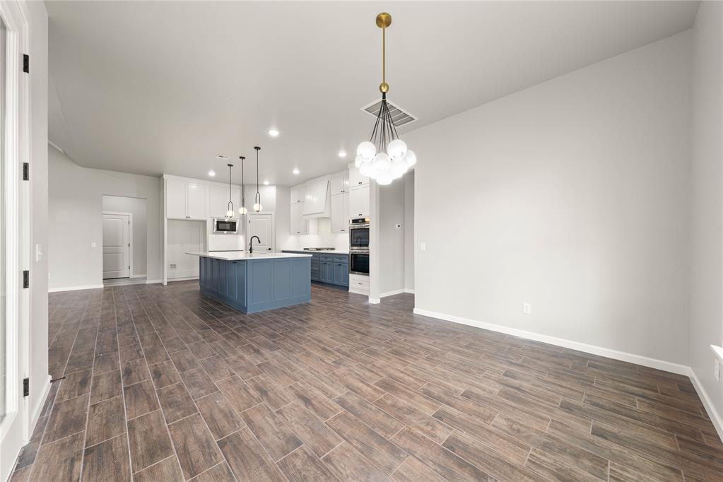 4548 Maple Ridge Drive Property Photo 14