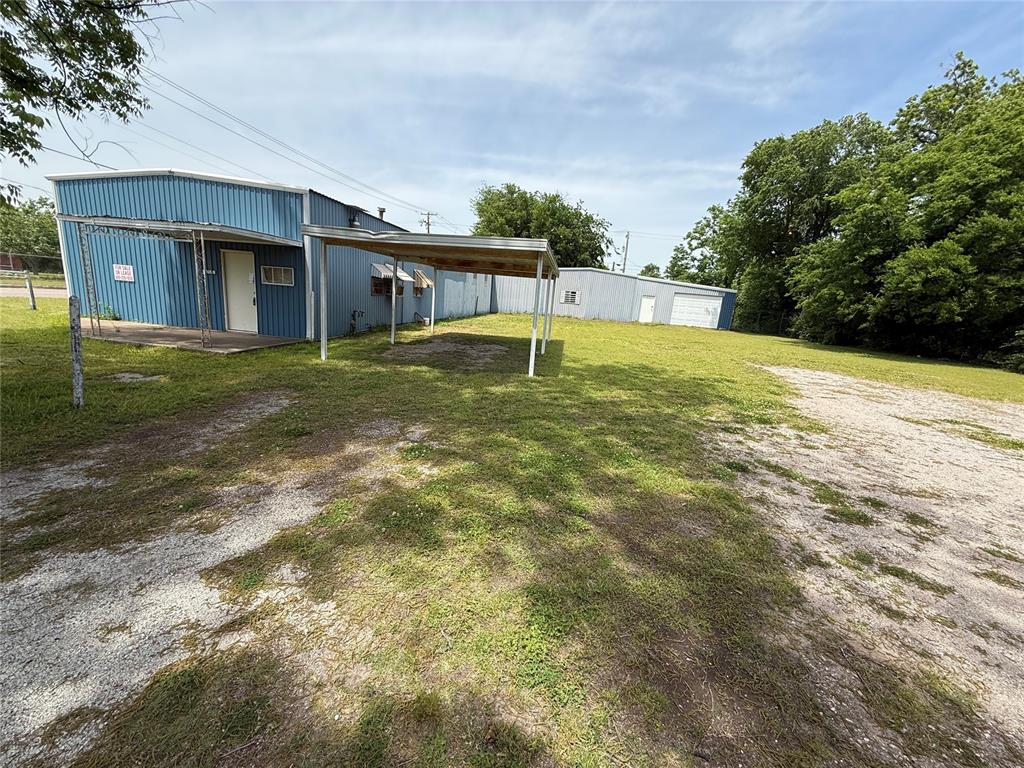 1014 W Benedict Street Property Photo 2