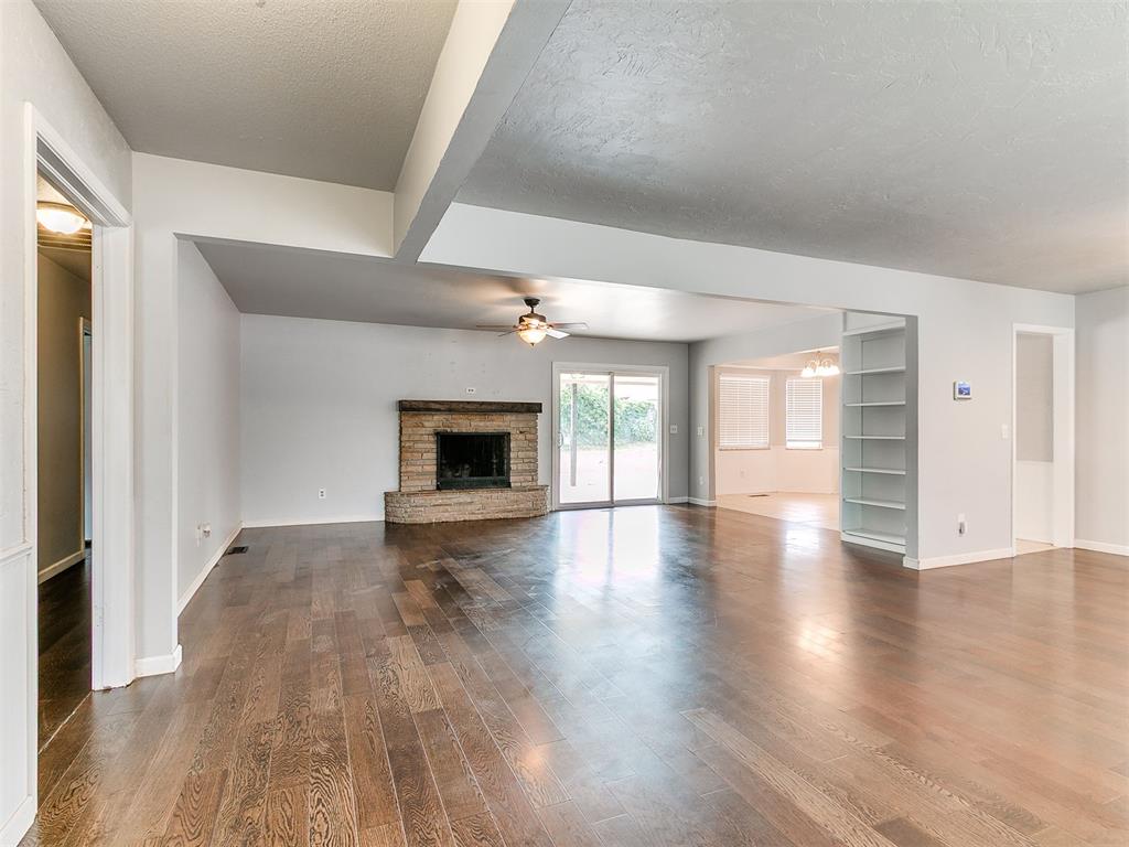 6525 N Saint Clair Avenue Property Photo 10