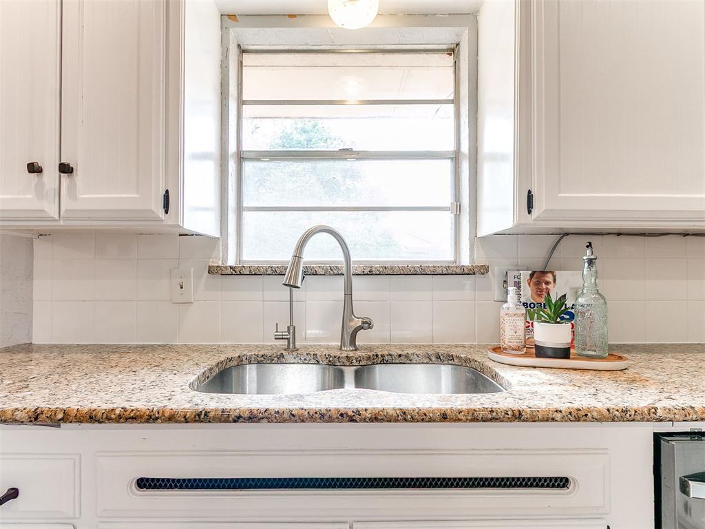 6525 N Saint Clair Avenue Property Photo 19