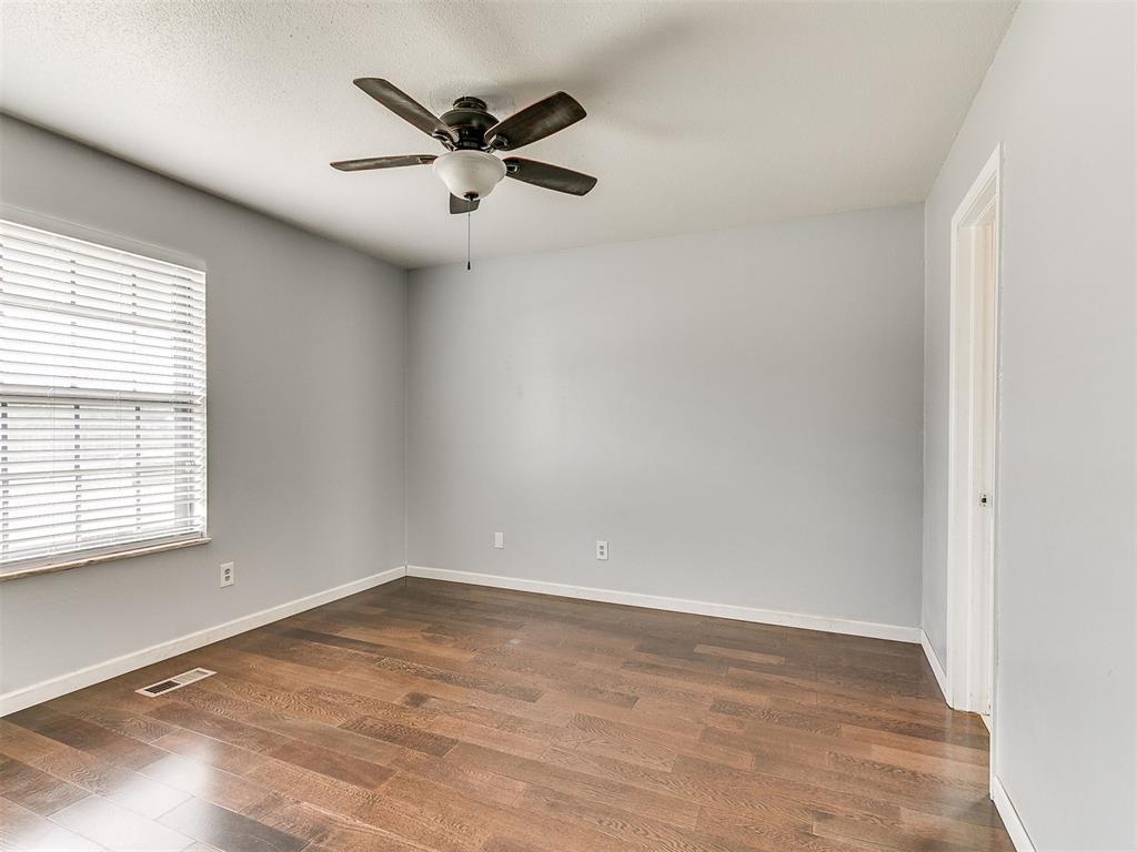 6525 N Saint Clair Avenue Property Photo 28