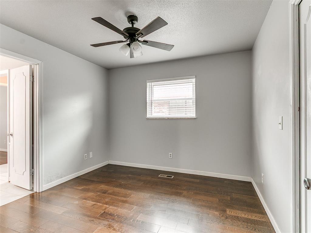6525 N Saint Clair Avenue Property Photo 32