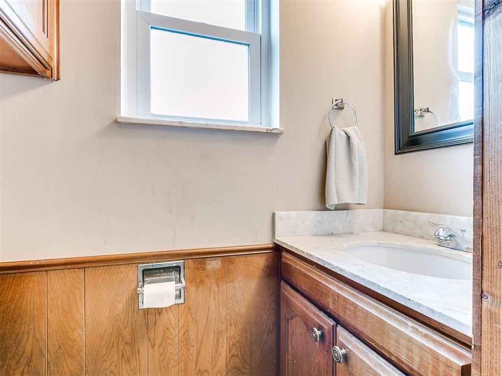 6525 N Saint Clair Avenue Property Photo 43